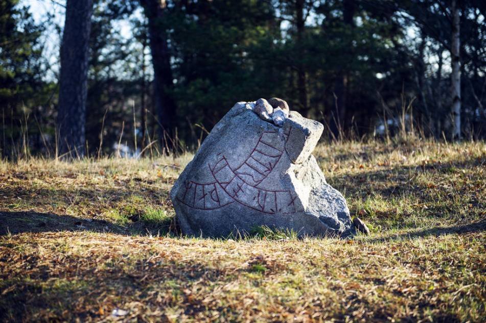 Vikings: Saiba onde está localizado o suposto túmulo de Björn Ironside -  Online Séries