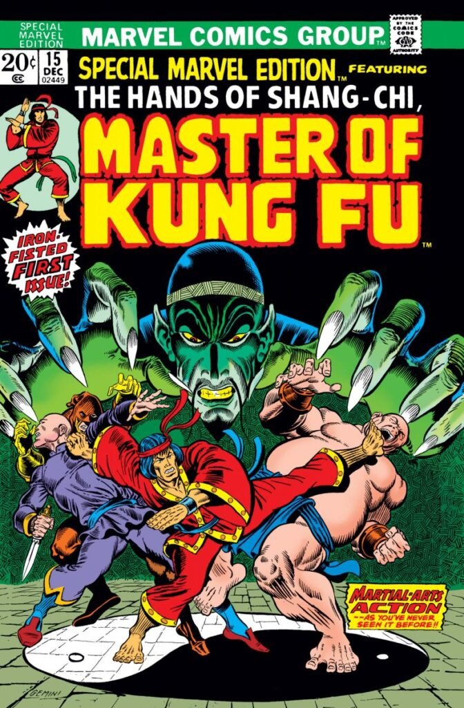 Capa da da edição Special Marvel Edition #15 com Shang Chi lutando contra 3 bandidos
